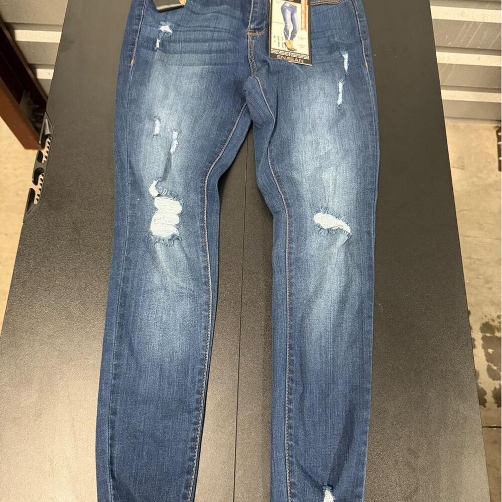 Enjean High Rise Ripped Jeans